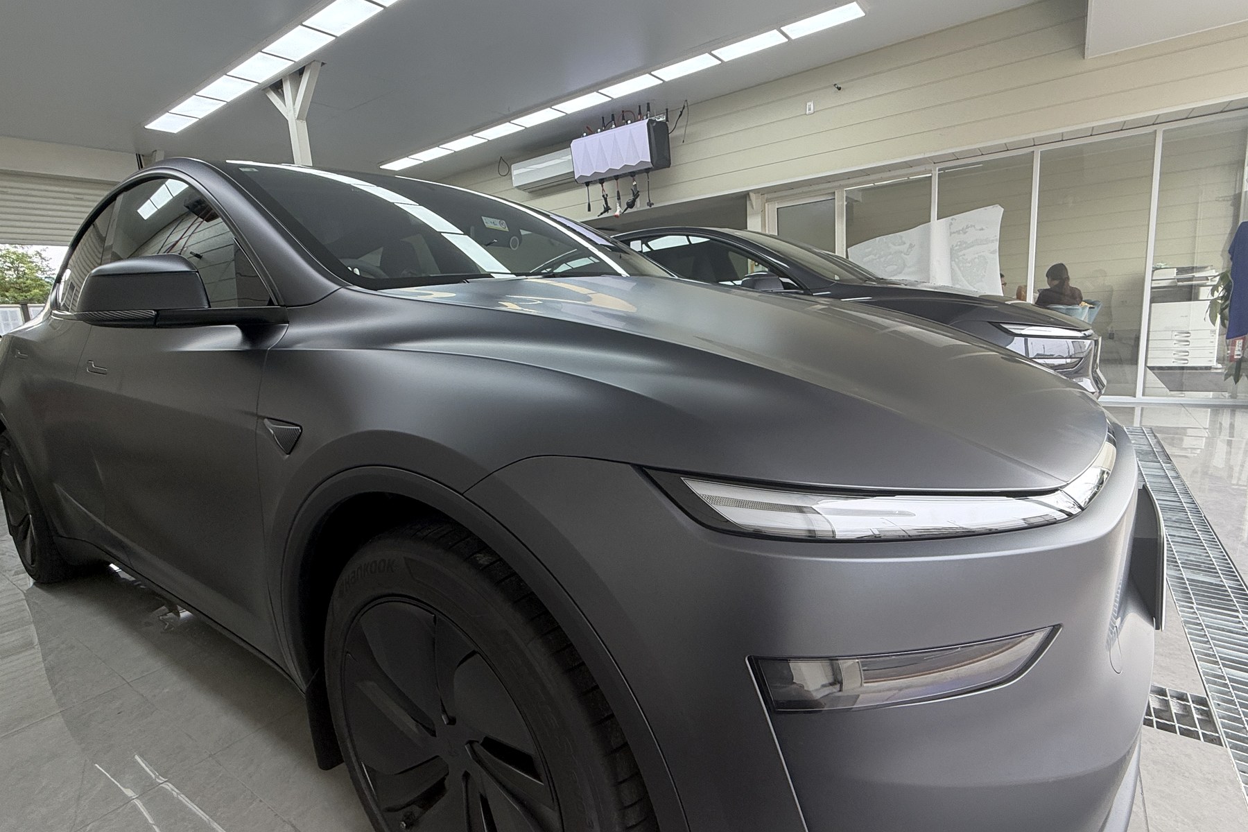 テスラ Model Y 透明マットPPF施工後 フロント細部