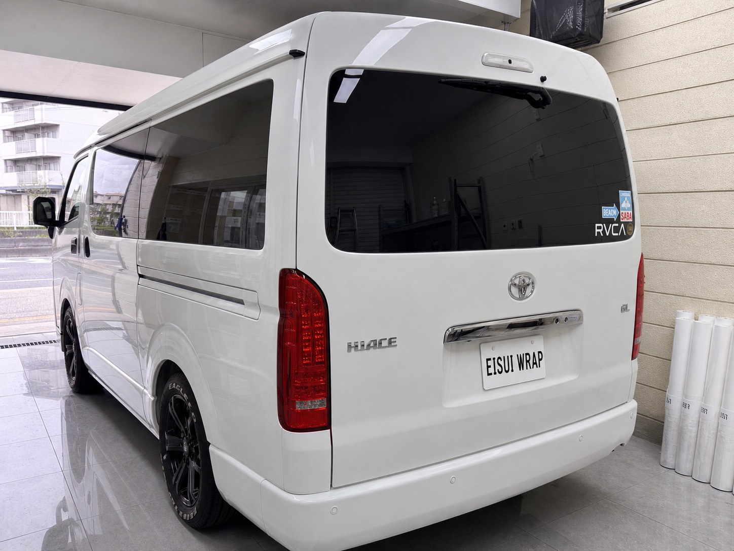 rear view and body finish of Toyota Hiace Color PPF Matte Black by EISUI WRAP Osaka