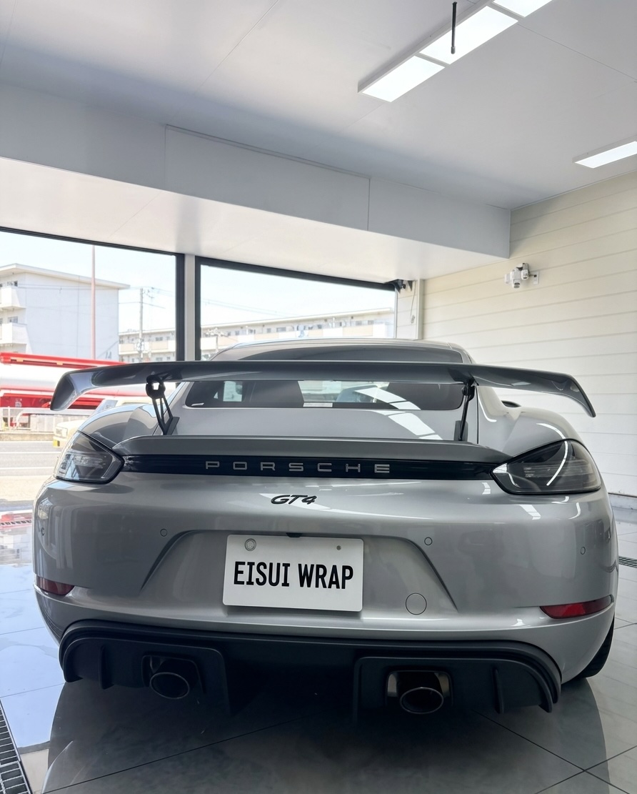 rear view and body finish of Porsche 718 Cayman GT4 Full PPF by EISUI WRAP Osaka