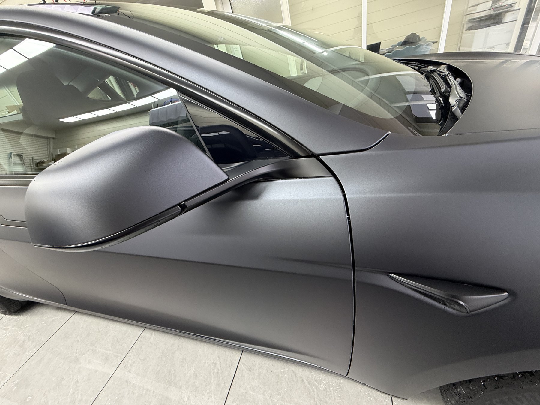 2026年式Tesla Model 3 ステルスグレー 透明マットPPF施工後 ドアミラー