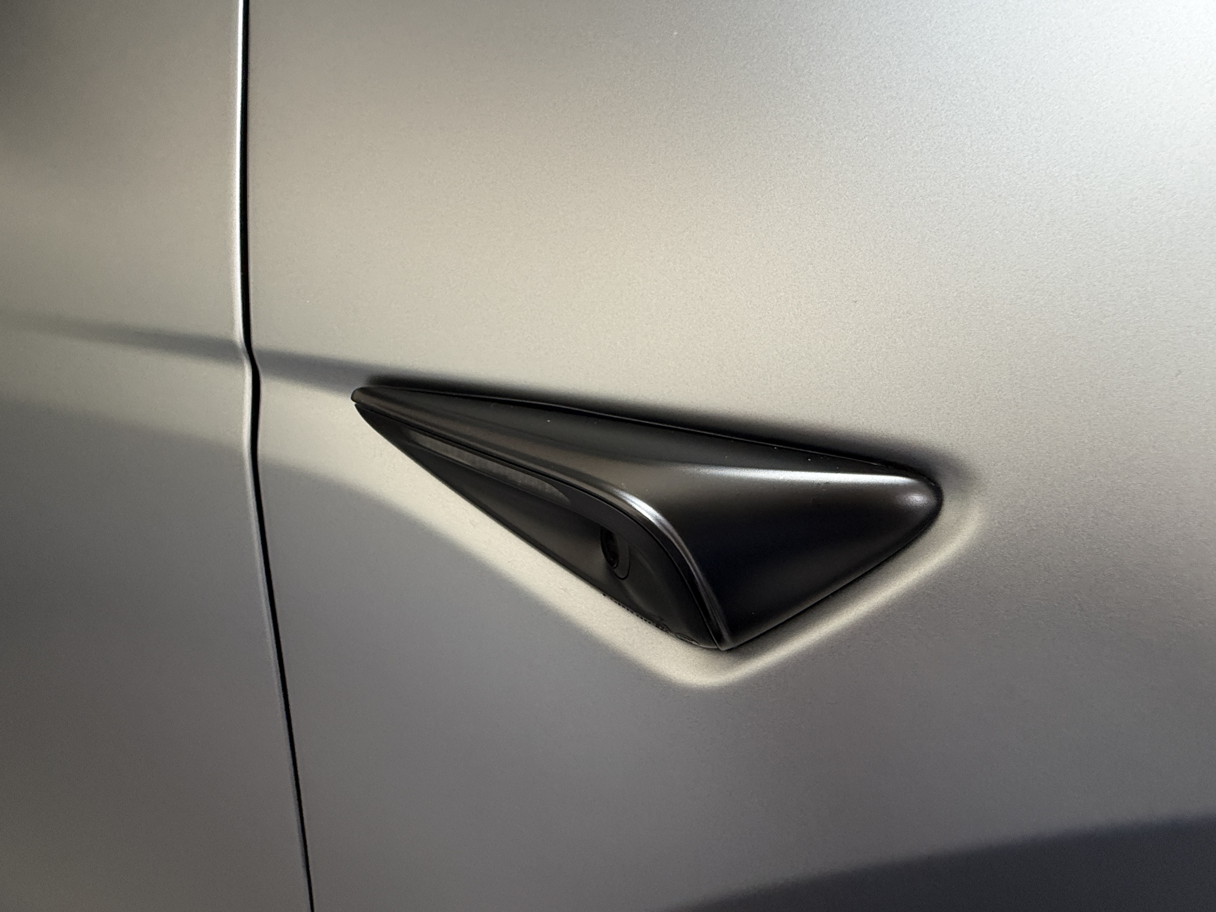 テスラ Model Y マットPPF フェンダーカメラ周辺