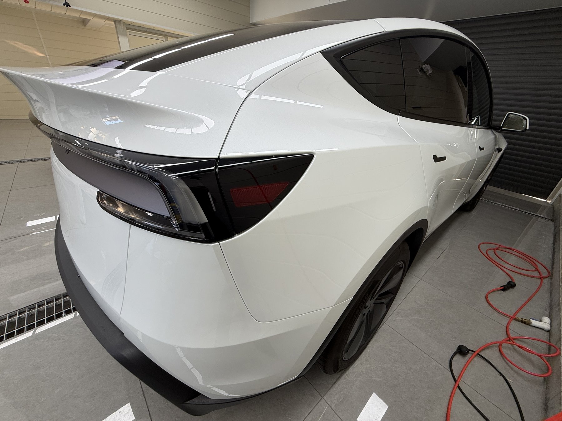 Tesla Model Y Pearl White clear PPF rear side