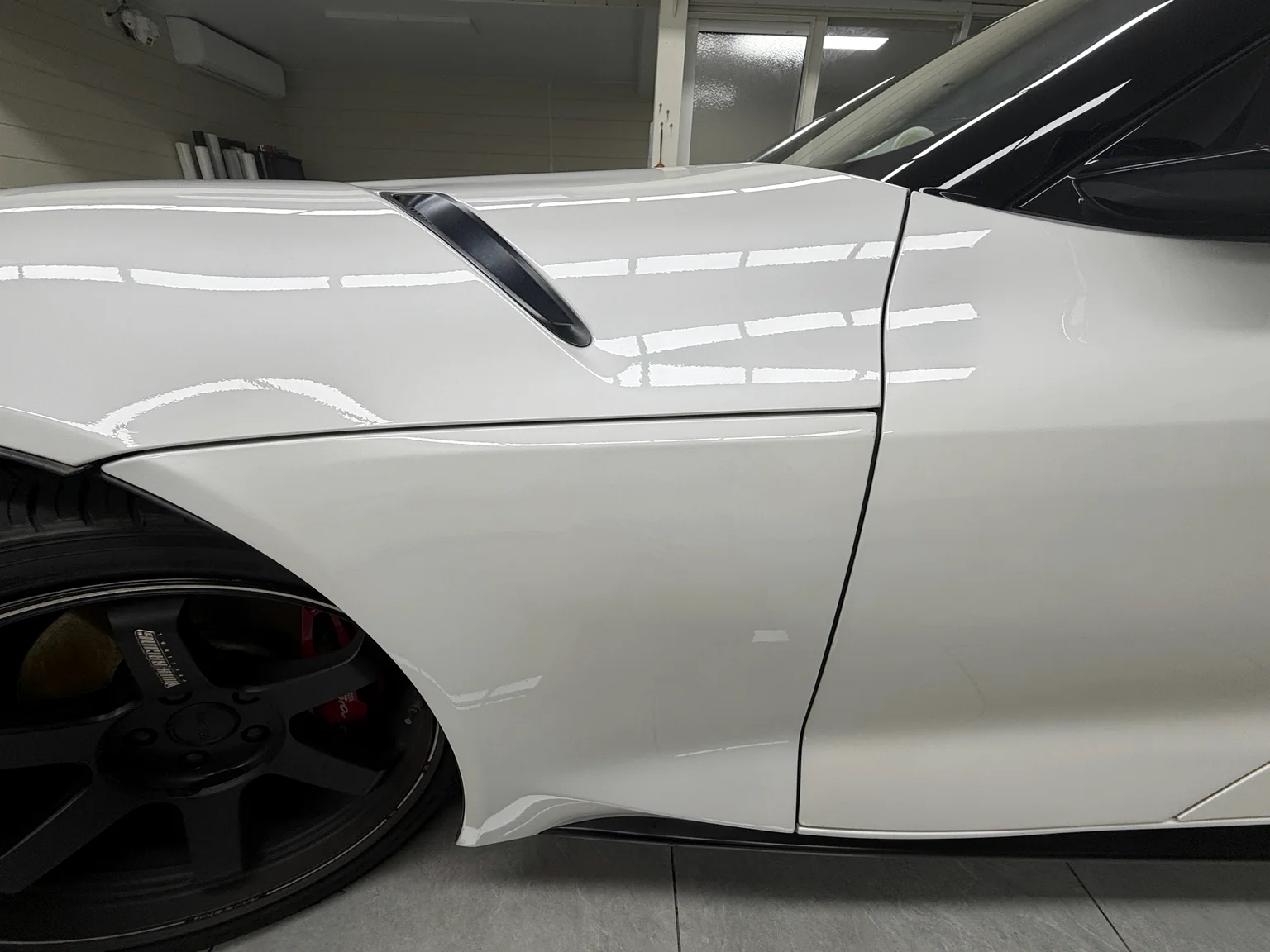 GRスープラ フロントフェンダー透明PPF施工細部
